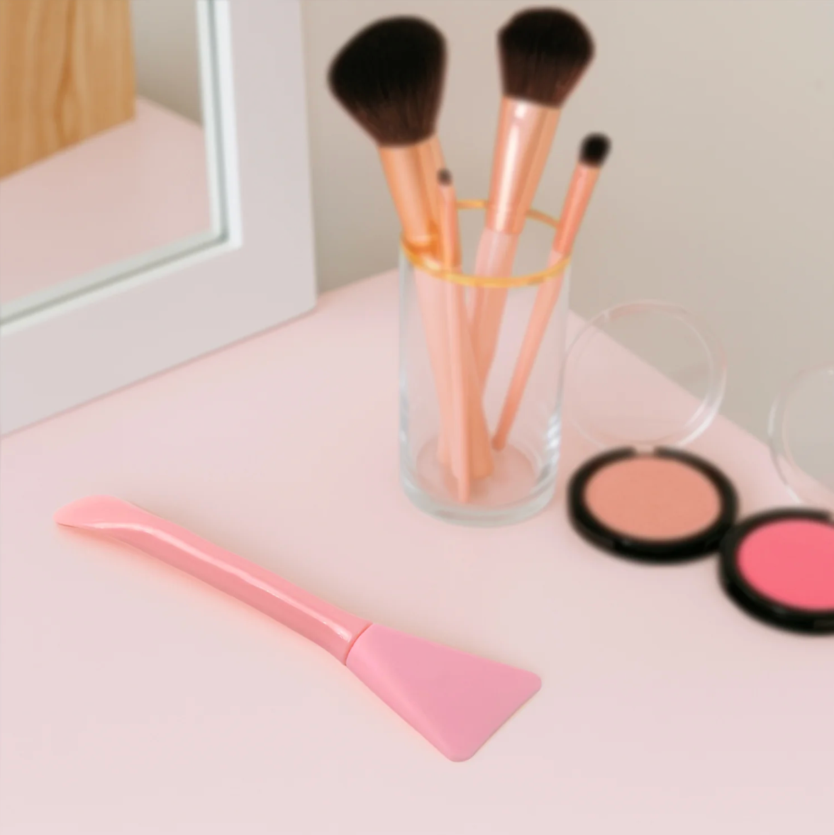 Facial Mask Applicator Spatula – Soft Silicone Beauty Tool (1 Pc)